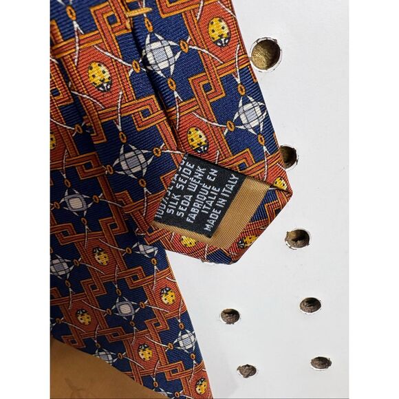 Yves Saint Laurent tie - Picture 9 of 10